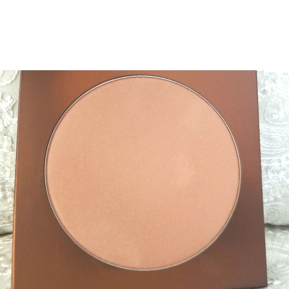 The Tarte Park Ave Princess Matte Bronzer is a waterproof. LIGHT MEDIUM